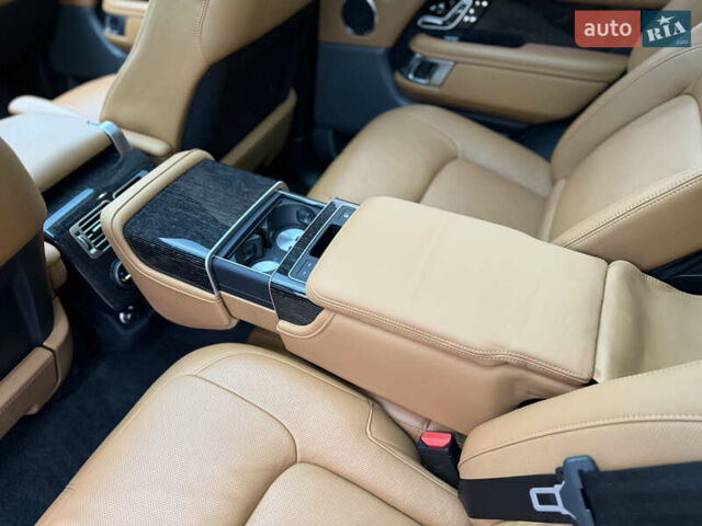 Ленд Ровер Рендж Ровер 2019 в Львове на Automoto.ua Черный Ленд Ровер Рендж Ровер, объемом двигателя 4.37 л и пробегом 160 тыс. км за 74900 $, фото 71 на Automoto.ua