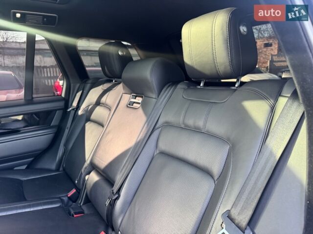 Чорний Ленд Ровер Рендж Ровер, об'ємом двигуна 3 л та пробігом 174 тис. км за 49900 $, фото 46 на Automoto.ua