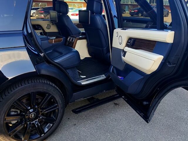 Черный Ленд Ровер Рендж Ровер, объемом двигателя 3 л и пробегом 119 тыс. км за 54000 $, фото 3 на Automoto.ua