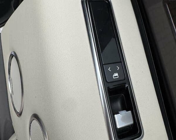 Черный Ленд Ровер Рендж Ровер, объемом двигателя 3 л и пробегом 84 тыс. км за 56000 $, фото 15 на Automoto.ua