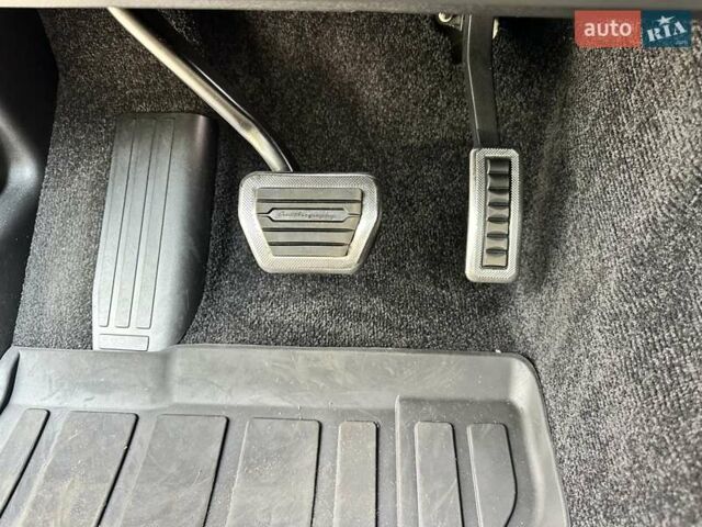 Чорний Ленд Ровер Рендж Ровер, об'ємом двигуна 5 л та пробігом 75 тис. км за 87000 $, фото 29 на Automoto.ua