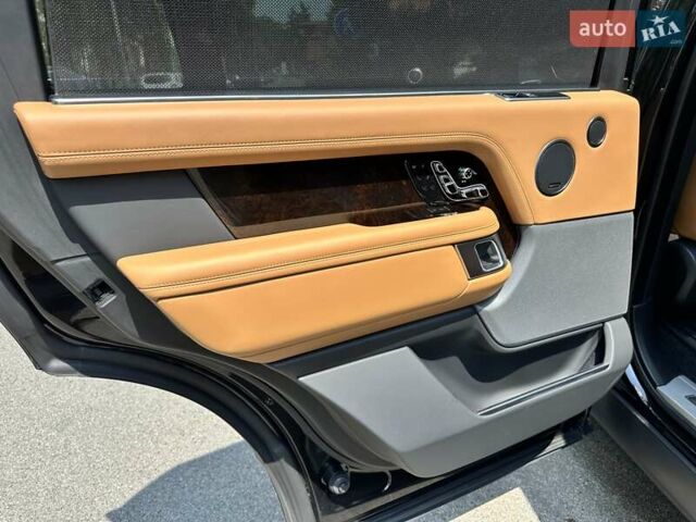 Чорний Ленд Ровер Рендж Ровер, об'ємом двигуна 5 л та пробігом 75 тис. км за 87000 $, фото 11 на Automoto.ua