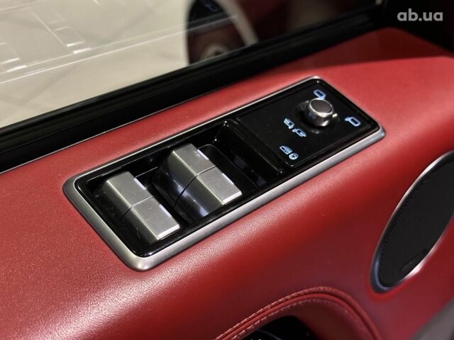 Чорний Ленд Ровер Рендж Ровер, об'ємом двигуна 5 л та пробігом 97 тис. км за 67490 $, фото 13 на Automoto.ua