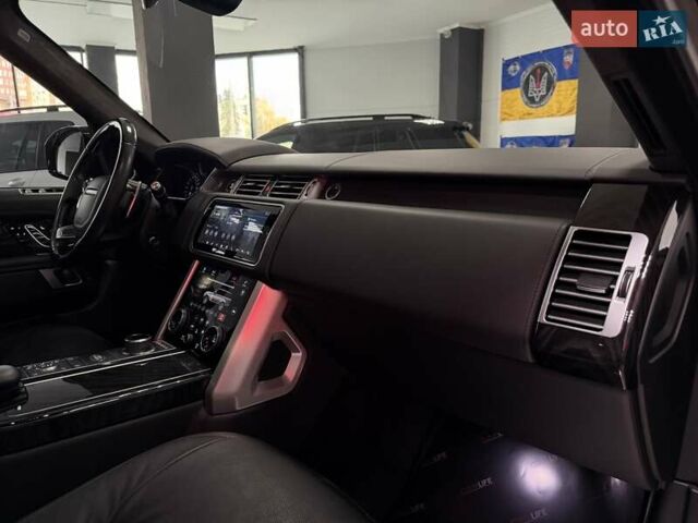 Черный Ленд Ровер Рендж Ровер, объемом двигателя 4.37 л и пробегом 139 тыс. км за 82500 $, фото 57 на Automoto.ua