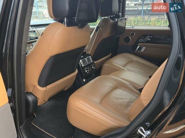 Чорний Ленд Ровер Рендж Ровер, об'ємом двигуна 4.4 л та пробігом 202 тис. км за 68900 $, фото 12 на Automoto.ua