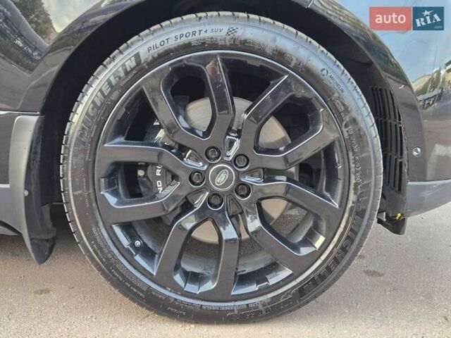 Чорний Ленд Ровер Рендж Ровер, об'ємом двигуна 4.4 л та пробігом 202 тис. км за 68900 $, фото 19 на Automoto.ua