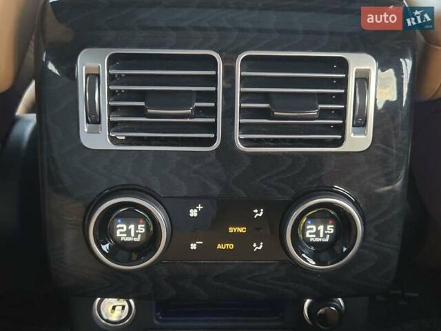 Чорний Ленд Ровер Рендж Ровер, об'ємом двигуна 4.4 л та пробігом 202 тис. км за 68900 $, фото 29 на Automoto.ua