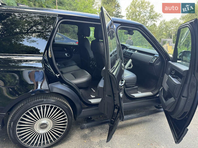 Черный Ленд Ровер Рендж Ровер, объемом двигателя 3 л и пробегом 69 тыс. км за 69000 $, фото 26 на Automoto.ua