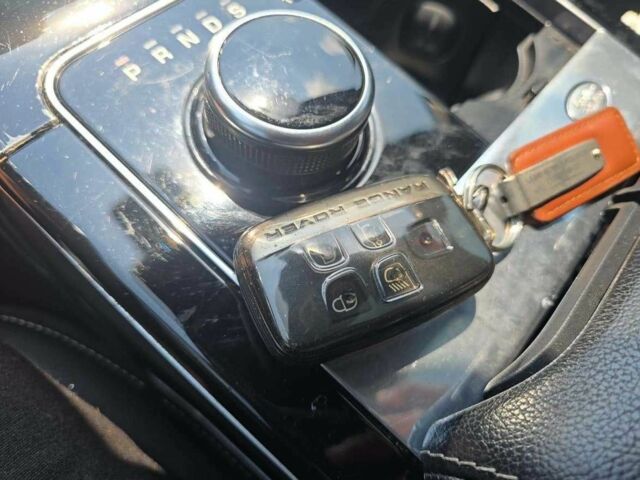 Чорний Ленд Ровер Рендж Ровер, об'ємом двигуна 0 л та пробігом 49 тис. км за 38000 $, фото 10 на Automoto.ua