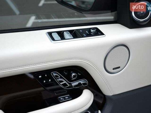 Чорний Ленд Ровер Рендж Ровер, об'ємом двигуна 5 л та пробігом 115 тис. км за 79999 $, фото 27 на Automoto.ua