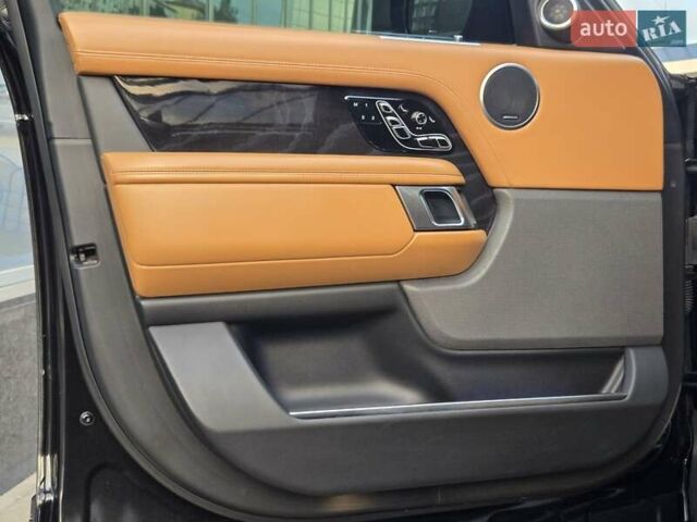 Чорний Ленд Ровер Рендж Ровер, об'ємом двигуна 4.4 л та пробігом 202 тис. км за 68900 $, фото 15 на Automoto.ua