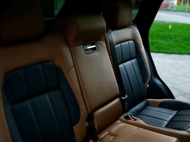 Черный Ленд Ровер Рендж Ровер, объемом двигателя 3 л и пробегом 72 тыс. км за 35000 $, фото 17 на Automoto.ua