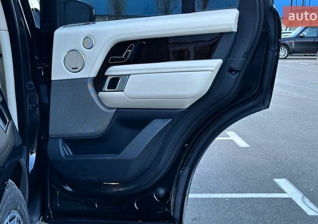 Чорний Ленд Ровер Рендж Ровер, об'ємом двигуна 5 л та пробігом 122 тис. км за 79999 $, фото 40 на Automoto.ua