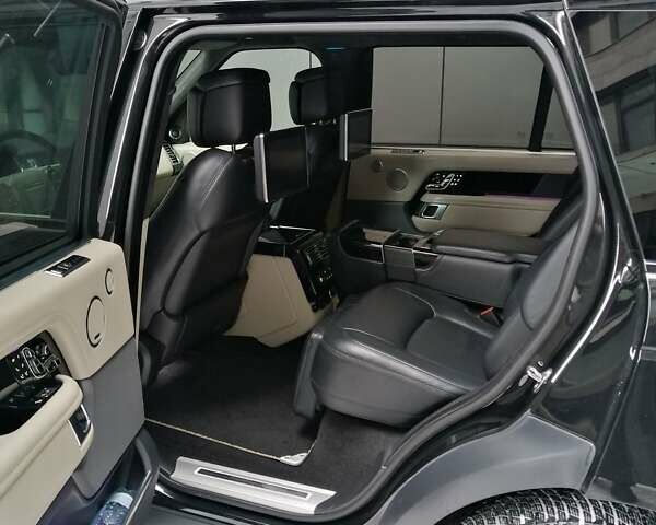 Черный Ленд Ровер Рендж Ровер, объемом двигателя 5 л и пробегом 113 тыс. км за 82000 $, фото 2 на Automoto.ua