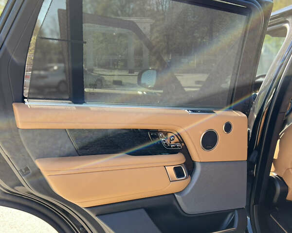 Черный Ленд Ровер Рендж Ровер, объемом двигателя 3 л и пробегом 106 тыс. км за 94900 $, фото 16 на Automoto.ua