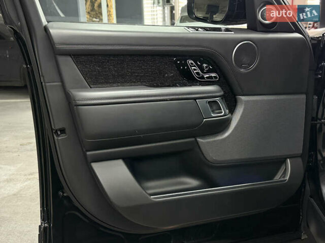 Чорний Ленд Ровер Рендж Ровер, об'ємом двигуна 4.37 л та пробігом 124 тис. км за 88000 $, фото 20 на Automoto.ua