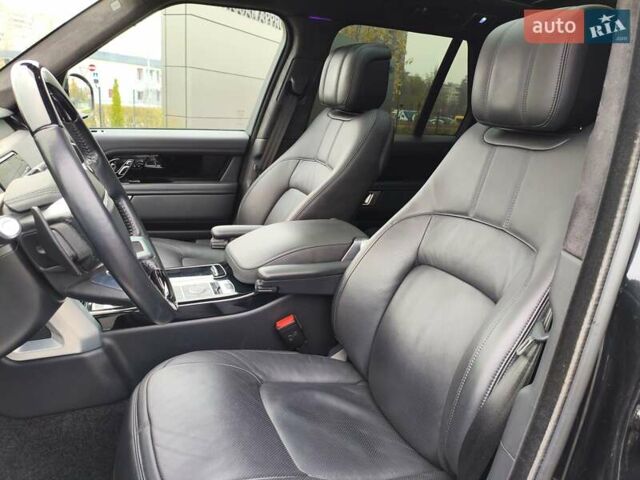 Черный Ленд Ровер Рендж Ровер, объемом двигателя 3 л и пробегом 68 тыс. км за 73947 $, фото 51 на Automoto.ua