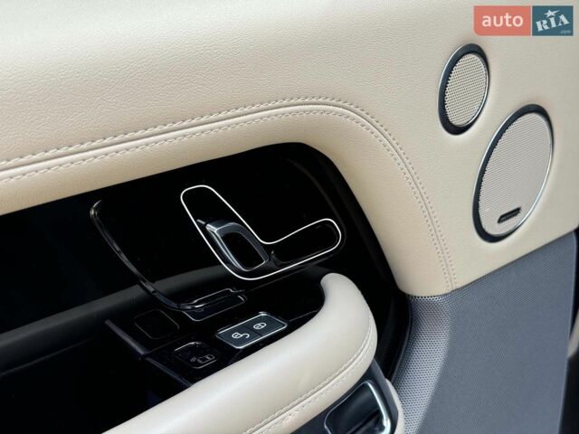 Черный Ленд Ровер Рендж Ровер, объемом двигателя 3 л и пробегом 62 тыс. км за 75490 $, фото 27 на Automoto.ua