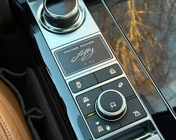 Чорний Ленд Ровер Рендж Ровер, об'ємом двигуна 3 л та пробігом 143 тис. км за 84900 $, фото 15 на Automoto.ua