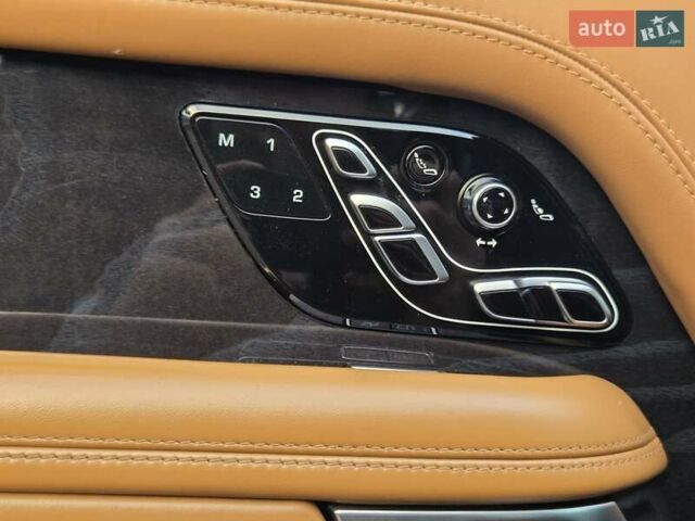 Чорний Ленд Ровер Рендж Ровер, об'ємом двигуна 4.4 л та пробігом 202 тис. км за 68900 $, фото 16 на Automoto.ua