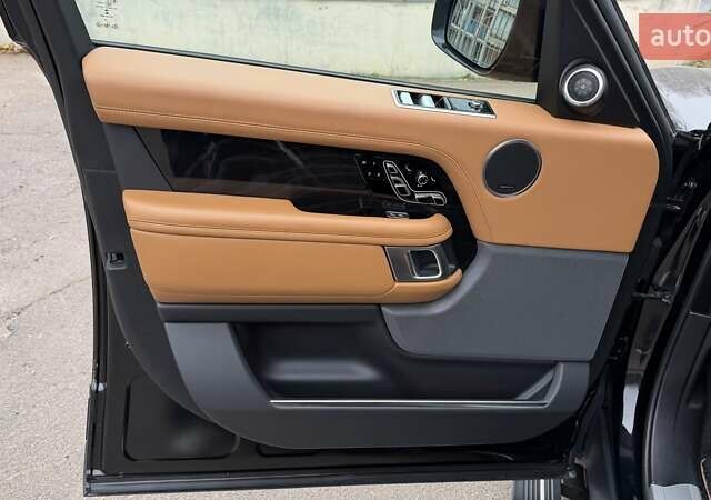 Черный Ленд Ровер Рендж Ровер, объемом двигателя 4.37 л и пробегом 52 тыс. км за 115000 $, фото 9 на Automoto.ua