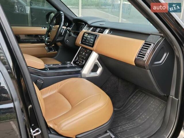 Чорний Ленд Ровер Рендж Ровер, об'ємом двигуна 4.4 л та пробігом 202 тис. км за 68900 $, фото 10 на Automoto.ua