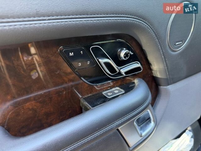 Черный Ленд Ровер Рендж Ровер, объемом двигателя 2.99 л и пробегом 114 тыс. км за 61500 $, фото 16 на Automoto.ua