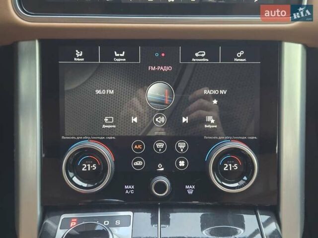 Чорний Ленд Ровер Рендж Ровер, об'ємом двигуна 4.4 л та пробігом 202 тис. км за 68900 $, фото 26 на Automoto.ua