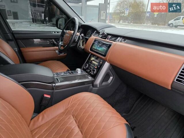Чорний Ленд Ровер Рендж Ровер, об'ємом двигуна 5 л та пробігом 118 тис. км за 90000 $, фото 11 на Automoto.ua