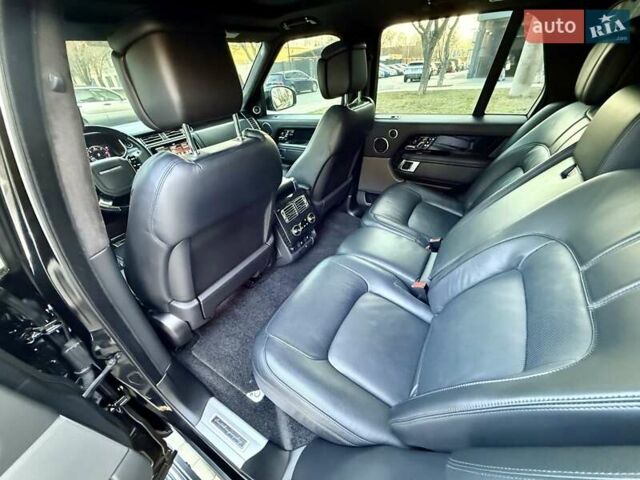 Ленд Ровер Рендж Ровер 2020 в Одессе на Automoto.ua Черный Ленд Ровер Рендж Ровер, объемом двигателя 4.37 л и пробегом 121 тыс. км за 89999 $, фото 51 на Automoto.ua