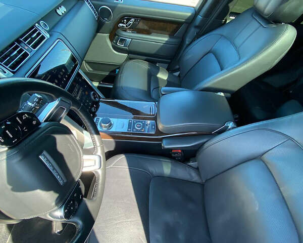 Чорний Ленд Ровер Рендж Ровер, об'ємом двигуна 2.99 л та пробігом 126 тис. км за 62000 $, фото 5 на Automoto.ua