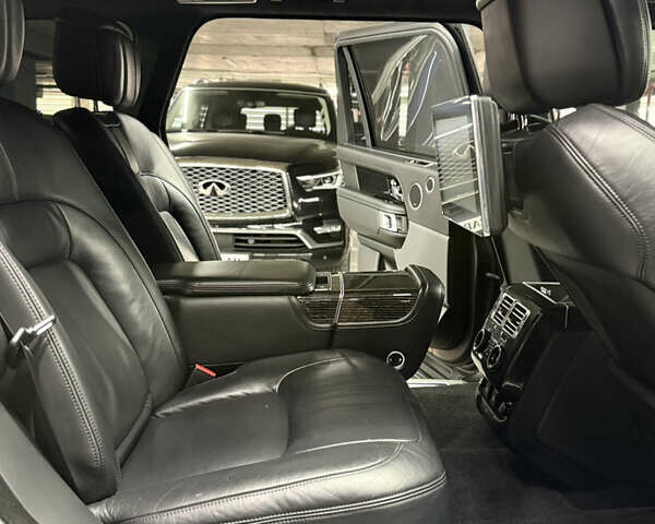 Чорний Ленд Ровер Рендж Ровер, об'ємом двигуна 4.37 л та пробігом 124 тис. км за 88000 $, фото 26 на Automoto.ua