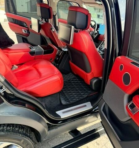 Черный Ленд Ровер Рендж Ровер, объемом двигателя 5 л и пробегом 78 тыс. км за 87000 $, фото 64 на Automoto.ua