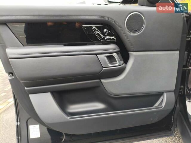 Черный Ленд Ровер Рендж Ровер, объемом двигателя 3 л и пробегом 68 тыс. км за 73947 $, фото 54 на Automoto.ua