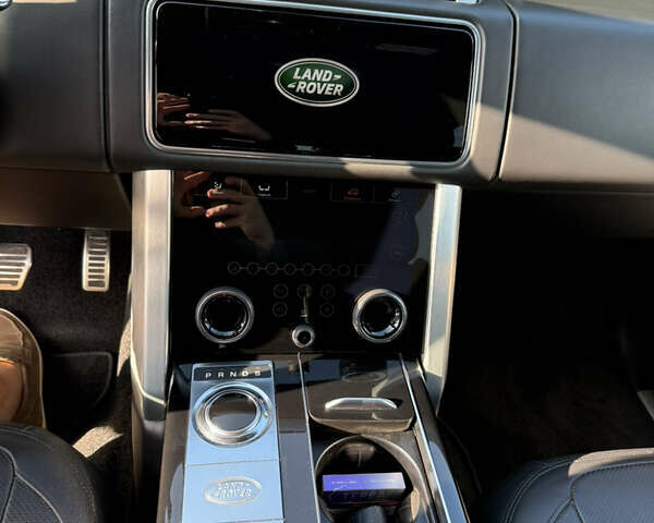 Черный Ленд Ровер Рендж Ровер, объемом двигателя 3 л и пробегом 115 тыс. км за 90900 $, фото 8 на Automoto.ua