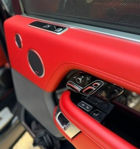 Черный Ленд Ровер Рендж Ровер, объемом двигателя 5 л и пробегом 78 тыс. км за 87000 $, фото 55 на Automoto.ua