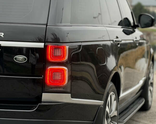 Черный Ленд Ровер Рендж Ровер, объемом двигателя 4.37 л и пробегом 95 тыс. км за 90500 $, фото 21 на Automoto.ua