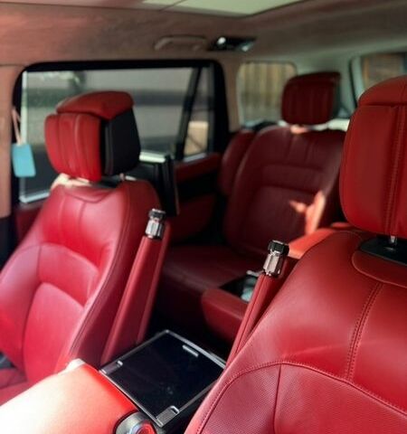 Черный Ленд Ровер Рендж Ровер, объемом двигателя 5 л и пробегом 78 тыс. км за 87000 $, фото 44 на Automoto.ua