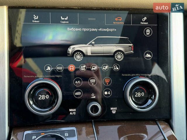 Черный Ленд Ровер Рендж Ровер, объемом двигателя 3 л и пробегом 75 тыс. км за 82000 $, фото 24 на Automoto.ua