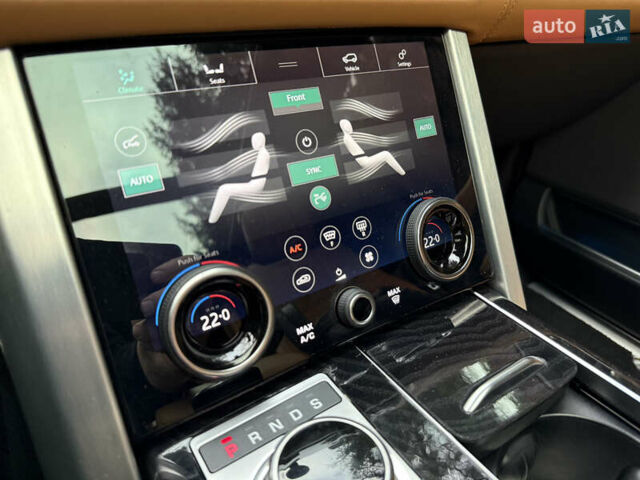 Чорний Ленд Ровер Рендж Ровер, об'ємом двигуна 3 л та пробігом 110 тис. км за 110000 $, фото 34 на Automoto.ua