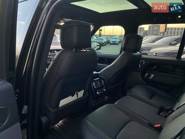 Черный Ленд Ровер Рендж Ровер, объемом двигателя 5 л и пробегом 69 тыс. км за 73900 $, фото 22 на Automoto.ua