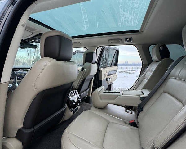 Черный Ленд Ровер Рендж Ровер, объемом двигателя 3 л и пробегом 90 тыс. км за 75555 $, фото 118 на Automoto.ua