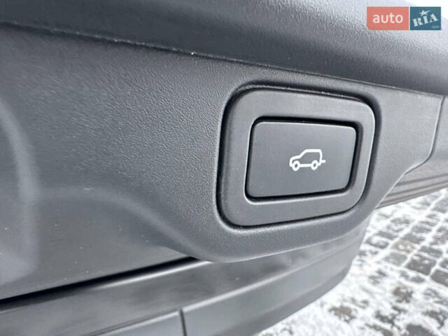 Черный Ленд Ровер Рендж Ровер, объемом двигателя 3 л и пробегом 90 тыс. км за 75555 $, фото 94 на Automoto.ua