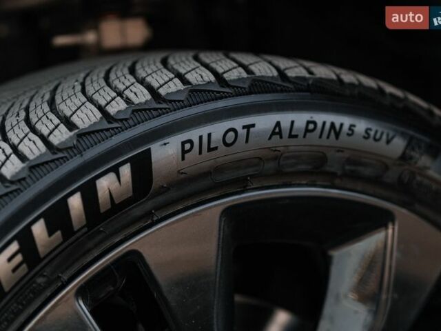 Чорний Ленд Ровер Рендж Ровер, об'ємом двигуна 3 л та пробігом 54 тис. км за 115000 $, фото 15 на Automoto.ua