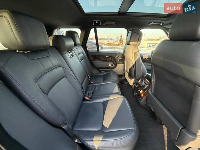 Черный Ленд Ровер Рендж Ровер, объемом двигателя 3 л и пробегом 75 тыс. км за 82000 $, фото 37 на Automoto.ua