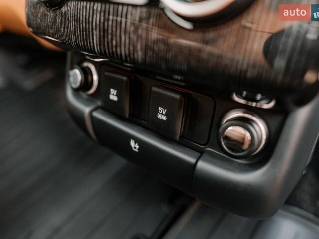 Чорний Ленд Ровер Рендж Ровер, об'ємом двигуна 3 л та пробігом 54 тис. км за 115000 $, фото 94 на Automoto.ua