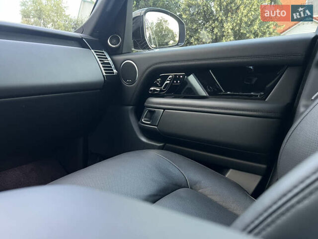 Черный Ленд Ровер Рендж Ровер, объемом двигателя 5 л и пробегом 77 тыс. км за 73499 $, фото 105 на Automoto.ua