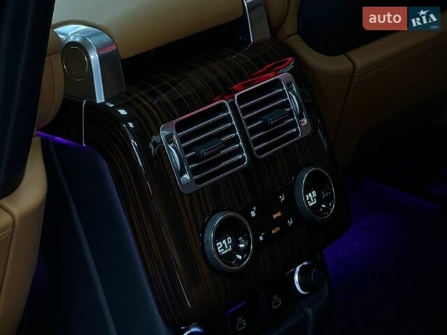 Черный Ленд Ровер Рендж Ровер, объемом двигателя 3 л и пробегом 49 тыс. км за 93500 $, фото 51 на Automoto.ua