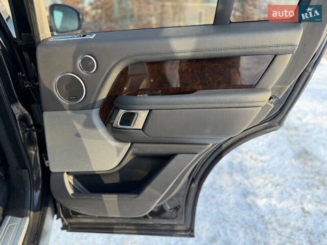 Черный Ленд Ровер Рендж Ровер, объемом двигателя 3 л и пробегом 75 тыс. км за 82000 $, фото 34 на Automoto.ua