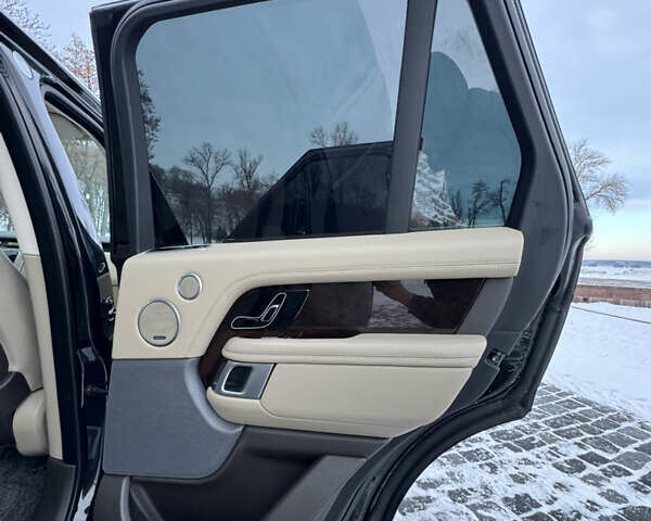 Черный Ленд Ровер Рендж Ровер, объемом двигателя 3 л и пробегом 90 тыс. км за 75555 $, фото 114 на Automoto.ua